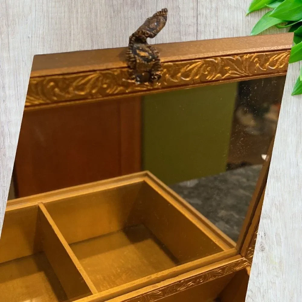 ANTIQUE VICTORIAN SCENE JEWELRY VANITY BOX GLASS TOP MIRRORED LID 1920’s